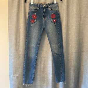 Rose Embroidery Jeans